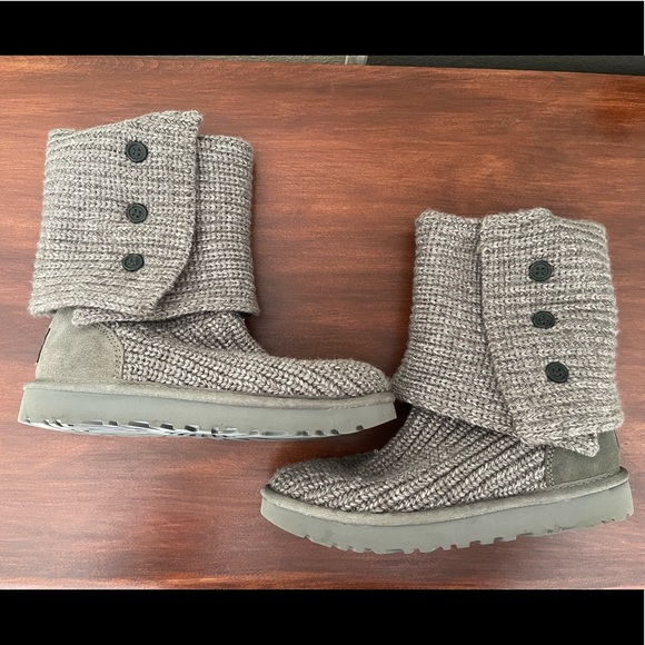 WOMENS UGGS SIZE 7✨FREE GIFTS✨ - Picture 2 of 14